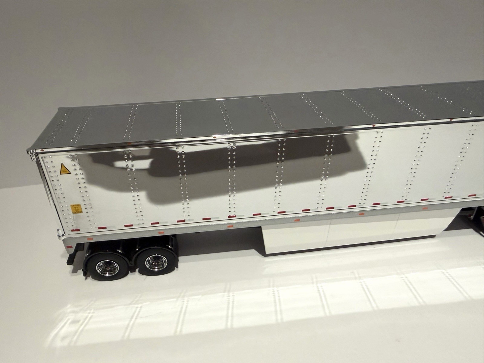 Diecast Masters International Lone Star SFFA with 53′ Chromed Refer 1/50 Scale