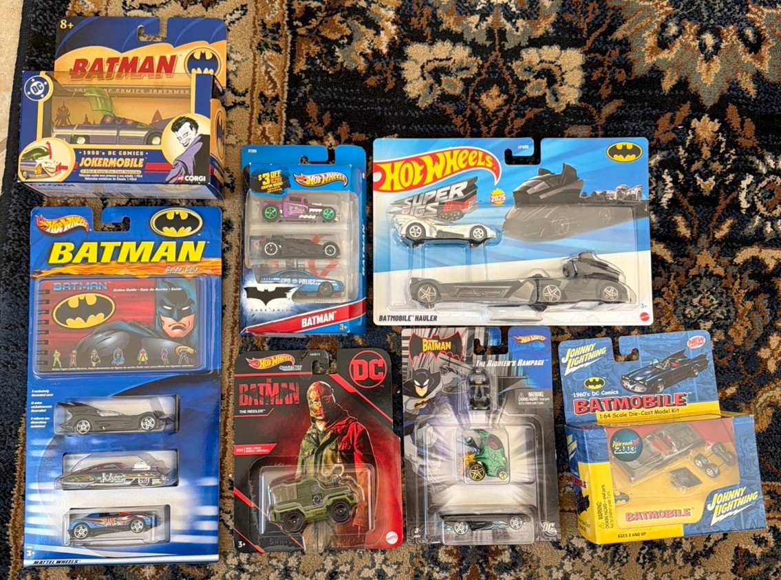 Hot Wheels Corgi Johnny Lightning Batman Lot – 13 Cars Jokermobile Bone Shaker