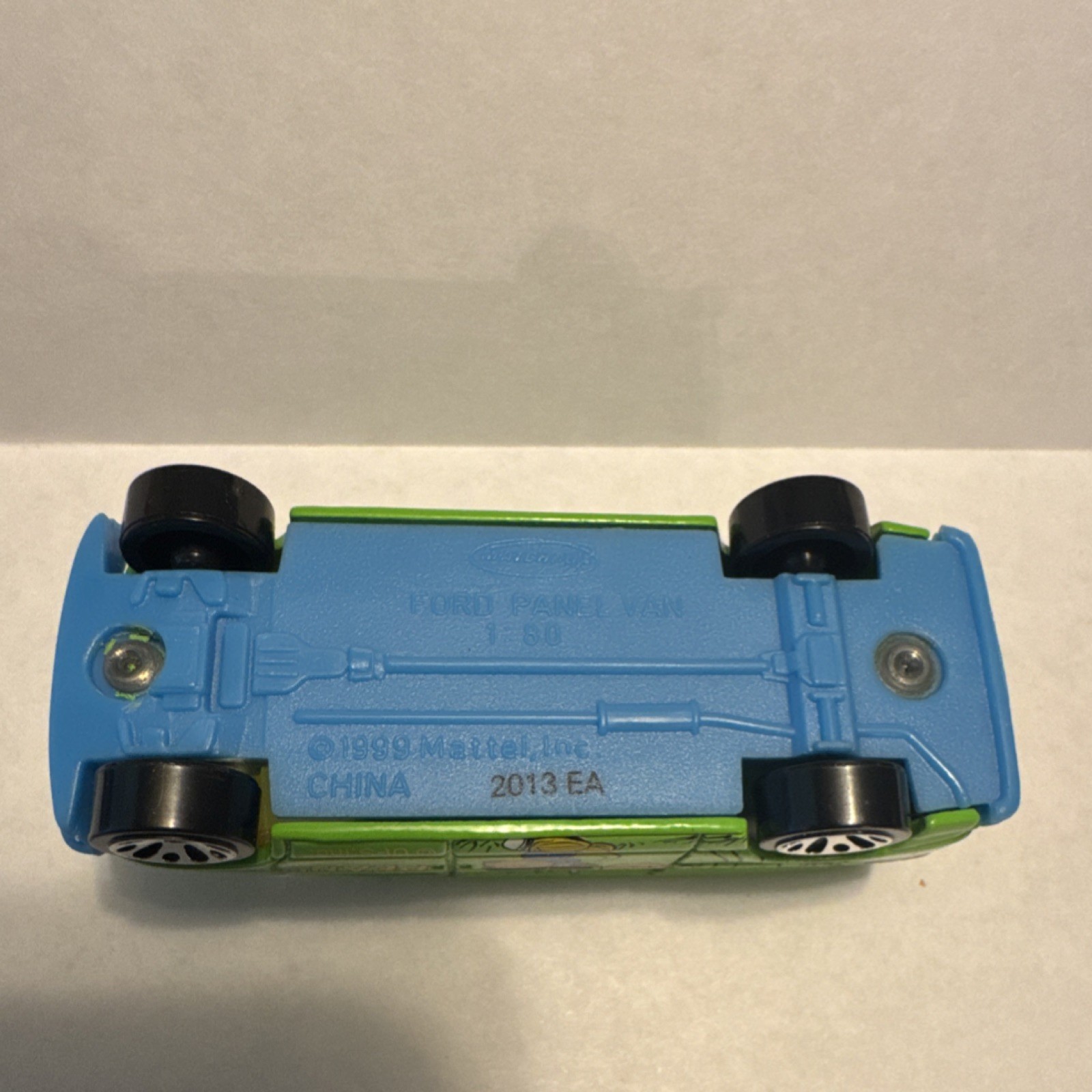 Vintage (1999) Peanuts Ford Panel Van Diecast 1:60 Peanuts Gang Theme