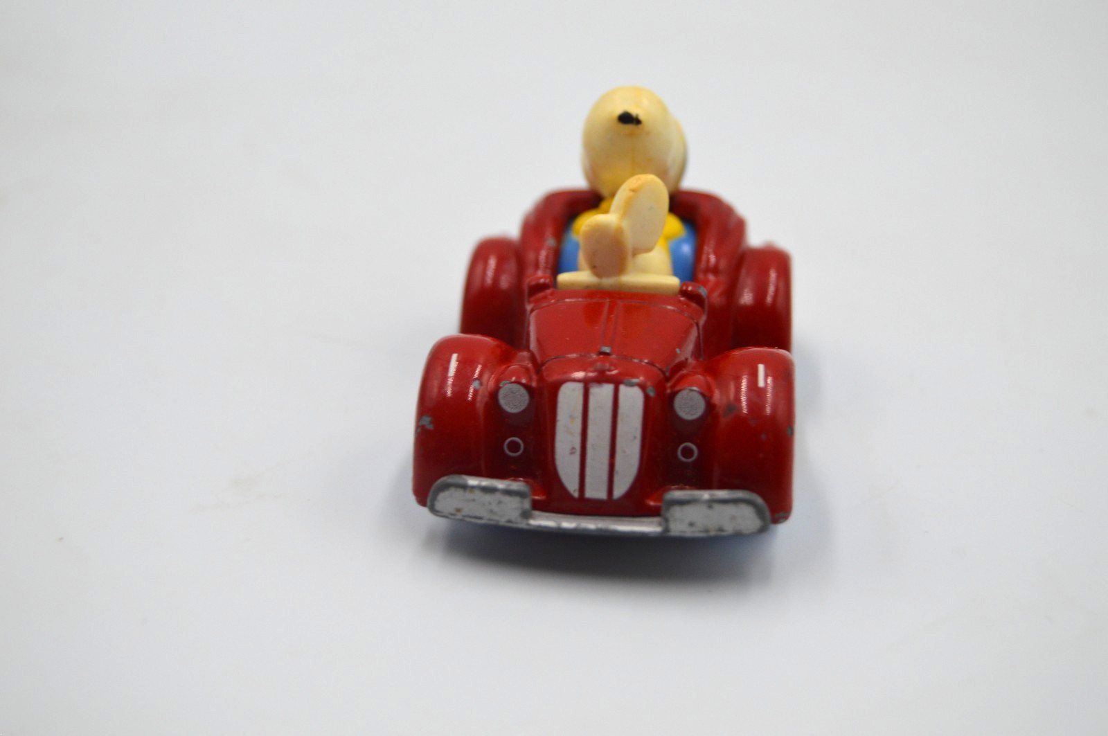 Peanuts Snoopy Vintage Diecast Car Aviva Convertible 1971 Red – 2.5″