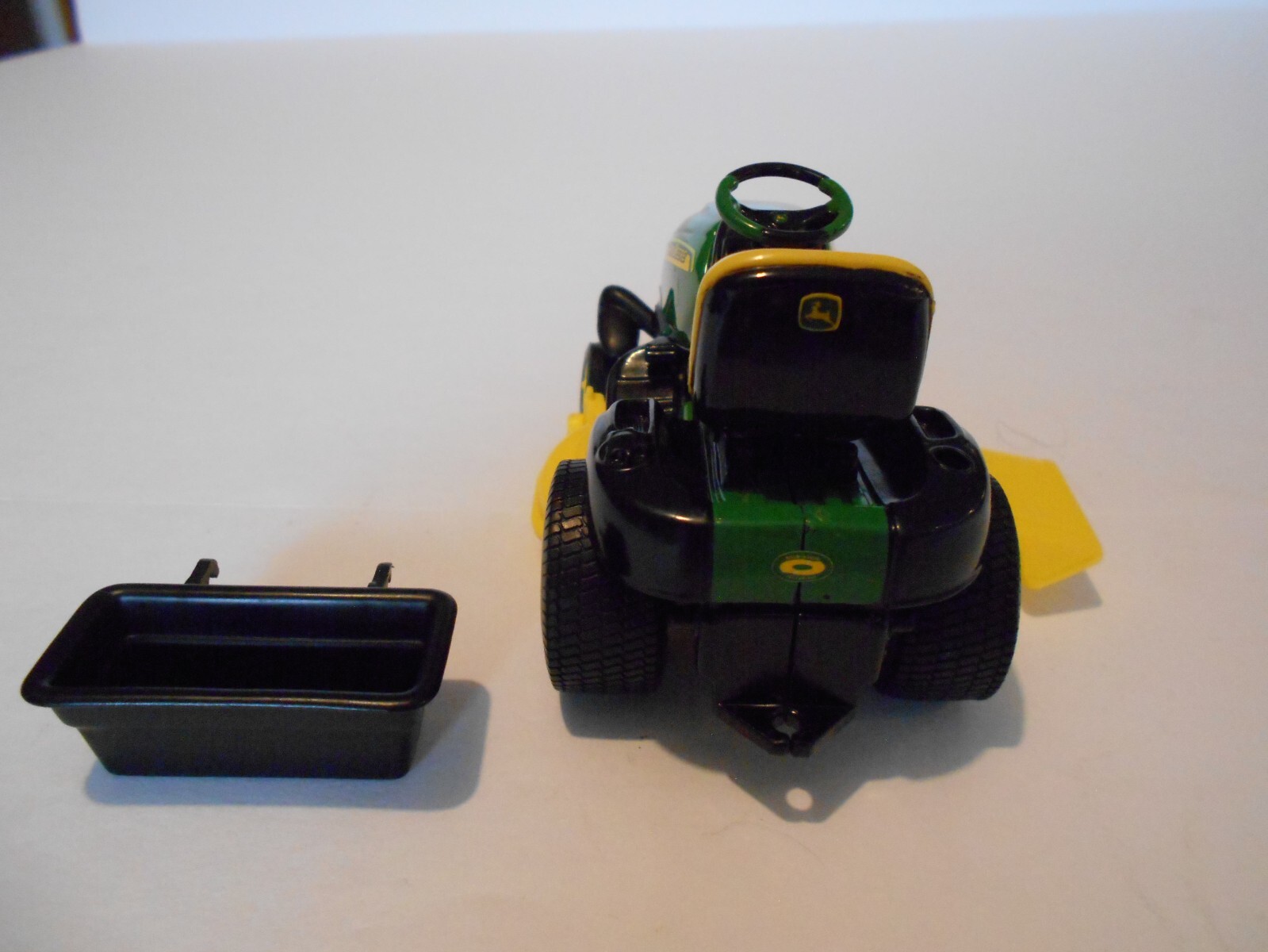 Vintage 2001 ERTL 1:16th Scale John Deere SST18 Spin-Steer Mower #15292, Used