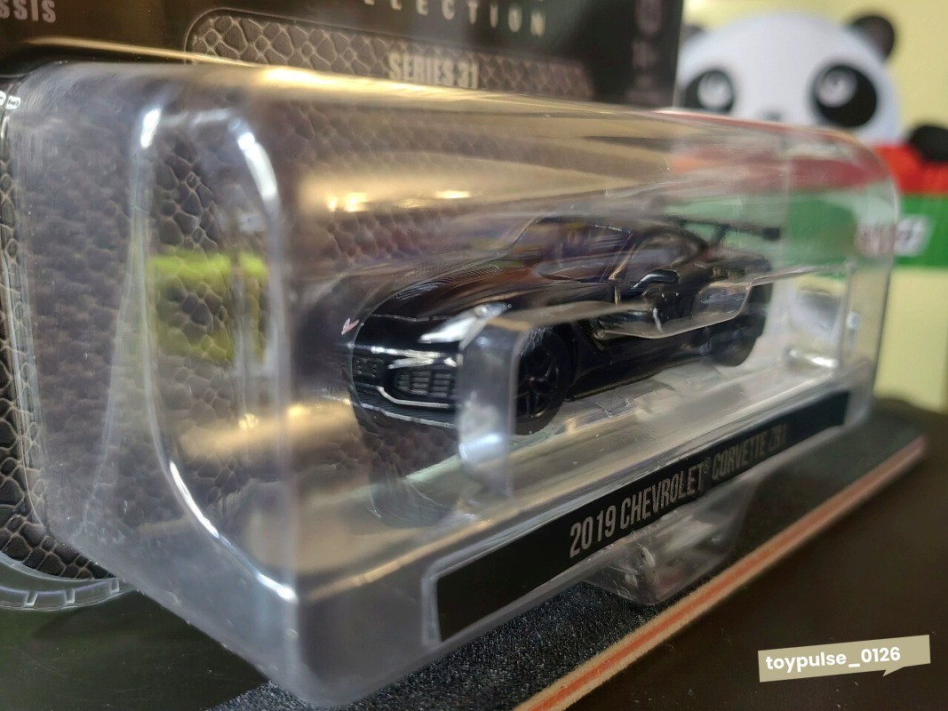 Greenlight 1:64 Black Bandit 2019 Chevrolet Corvette ZR1 – Hard Top Collection