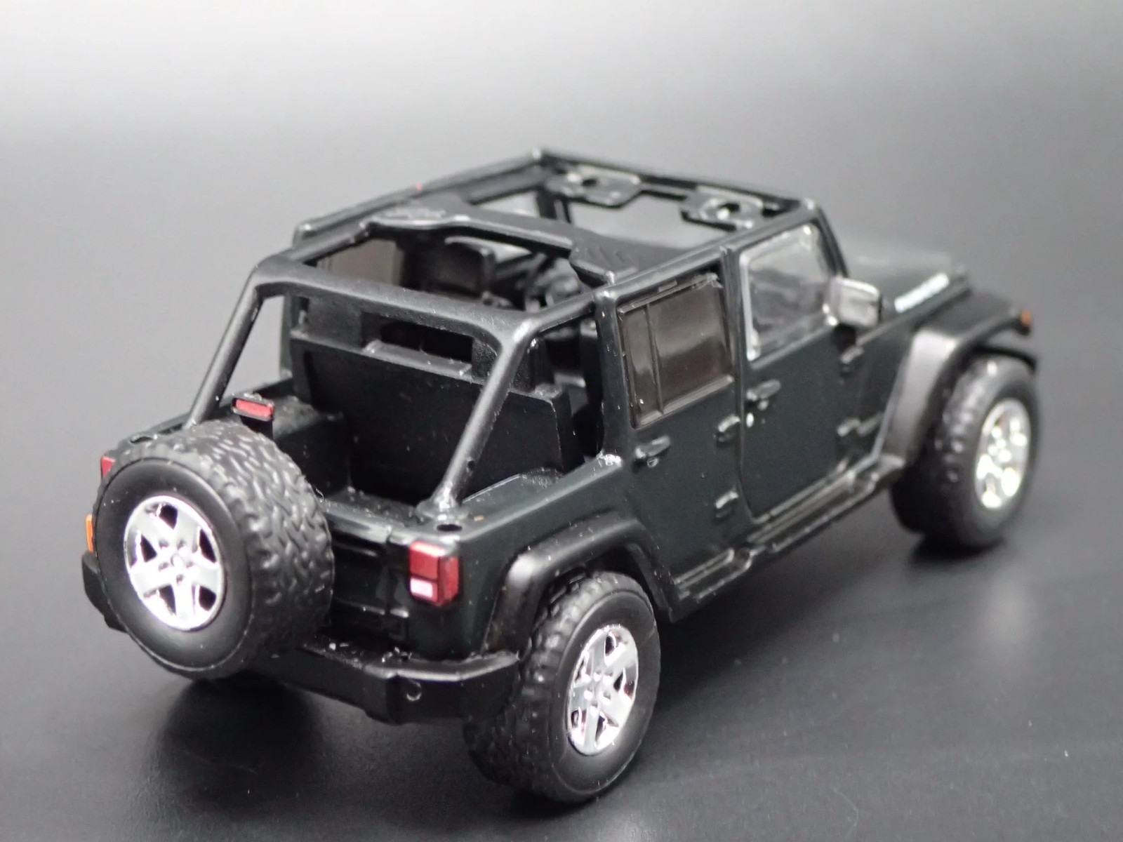 2006 – 2018 JEEP WRANGLER UNLIMITED RUBICON JK 4 DOOR 1:64 DIECAST MODEL CAR