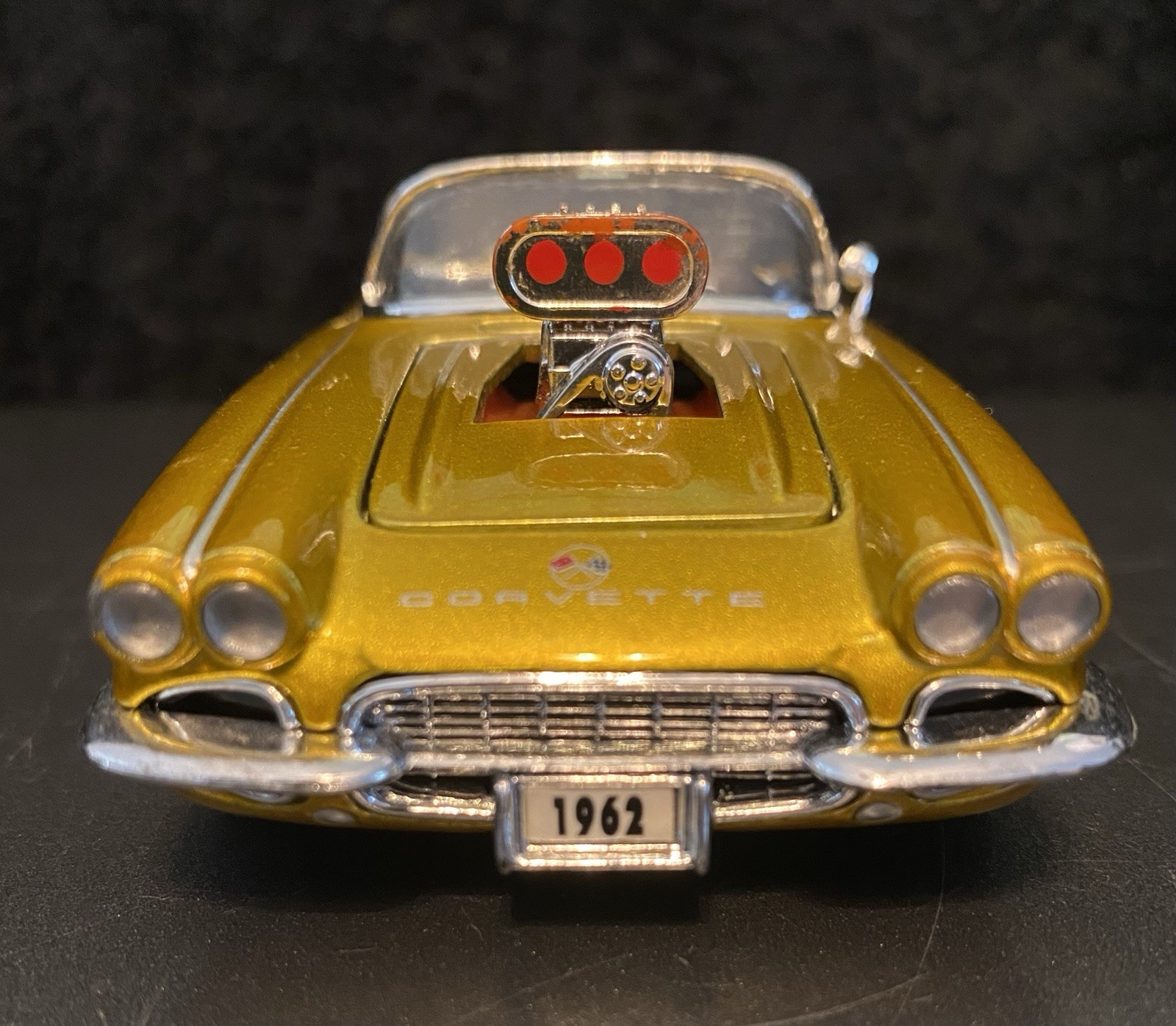 1962 Gold Chevrolet Corvette Convertible 1/32 Scale. SS 5750. Pullback action.