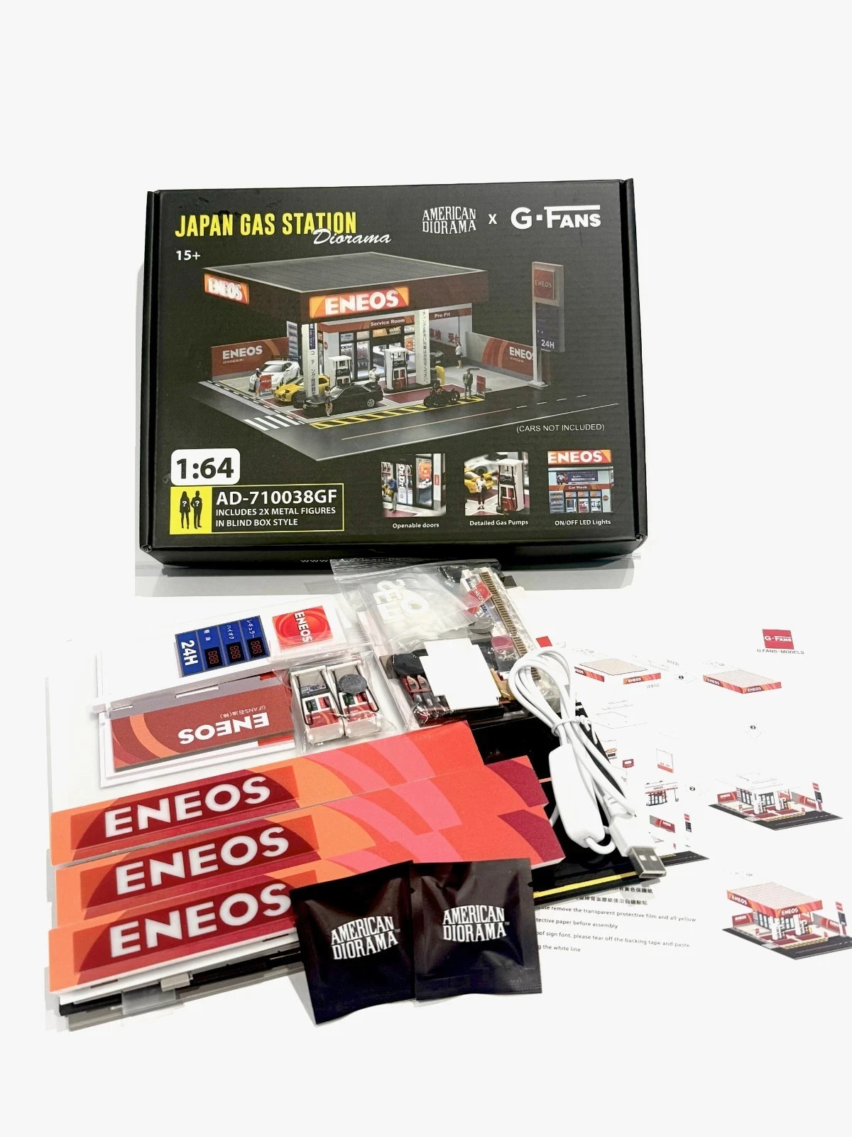 American Diorama x G Fans 1:64 Japanese Gas Station Eneos Diorama with 2 Figures