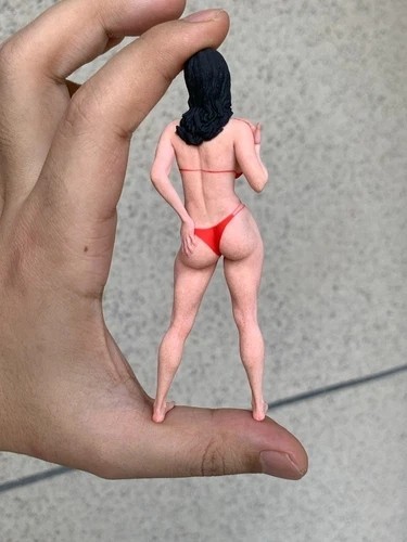 Miniature Figure Scene Props 1/18 Bikini Muscle Anime Girl Diorama Resin Sculpt