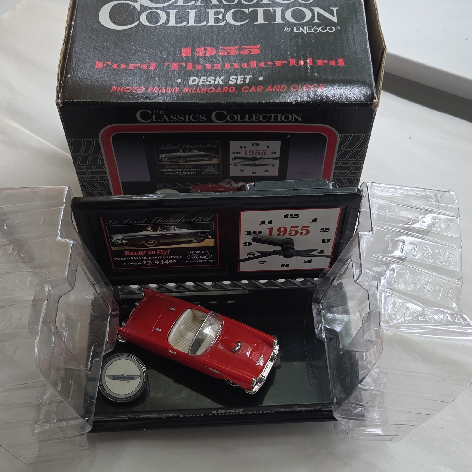Enesco Classics Collection 1955 Ford Thunderbird Diecast Desk Set Clock 1:43