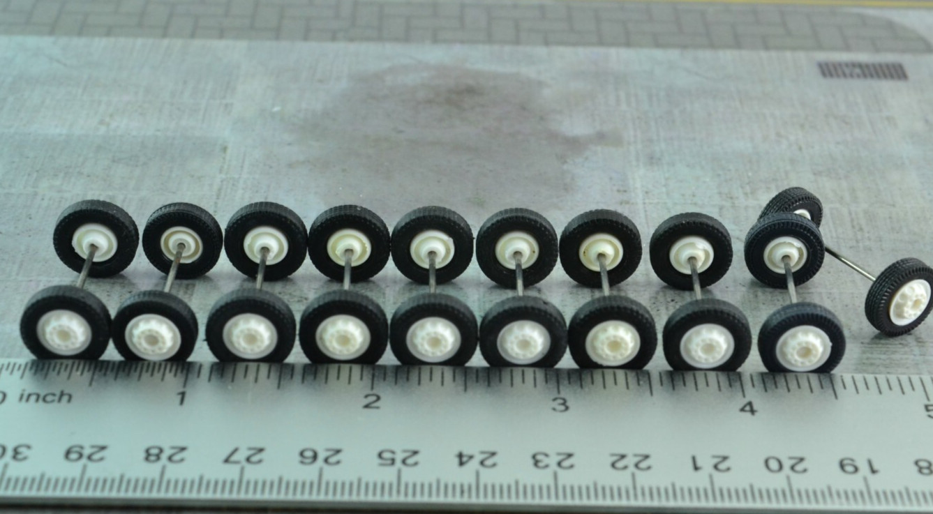 Herpa 10 WHITE Tires Rim Front Wheel Sets Tractor Unit Trucks 1/87 (HO383)