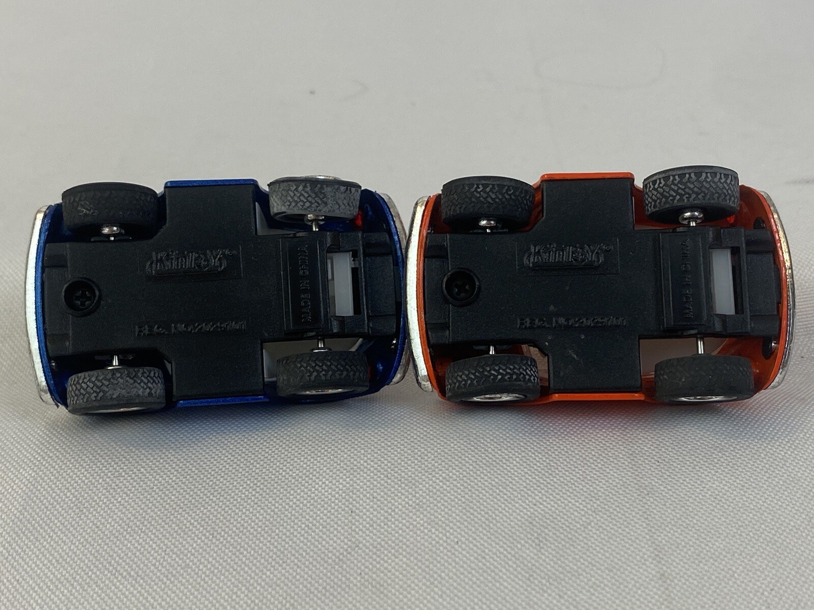 Pair Of Kintoy Pullback Volkswagen Beetles Blue Orange Foot Step Fun Car