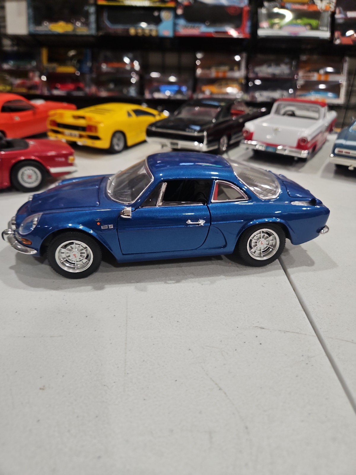 Bburago 1:16 1971 Alpine Renault A110 1600S Blue Special Collection Diecast Loos