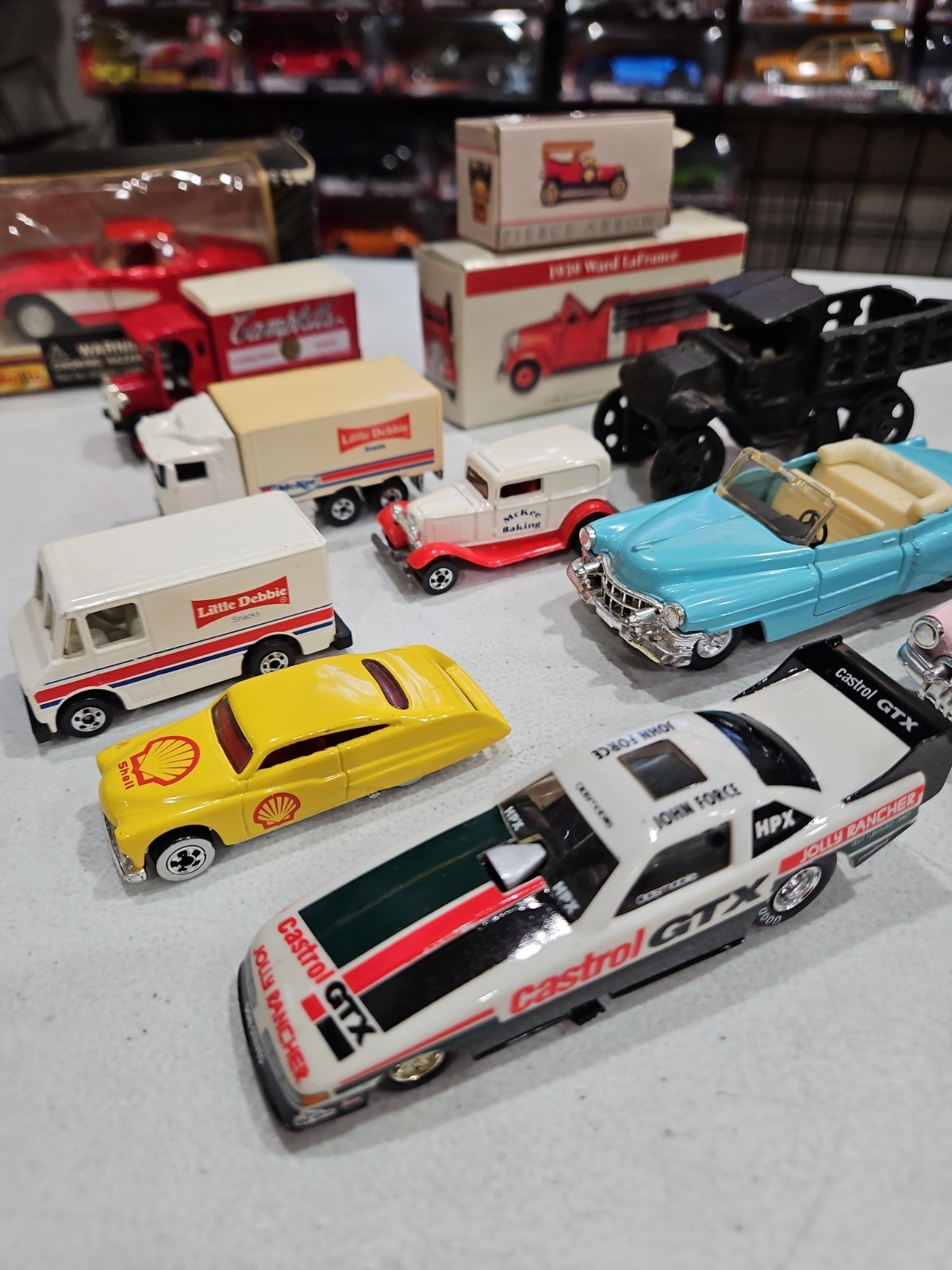 Lot Of 12 Die Cast Vehicles – YOU GET ALL 12 IN PICTURES – AS IS – FREE SHIPPIN