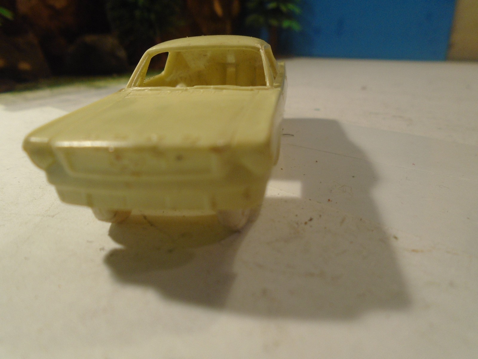 F & F MOLD & DIE WIOK PLASTIC 1/64 SCAKE PLASTIC1966 MUSTANG FASTBACK 1-185-1