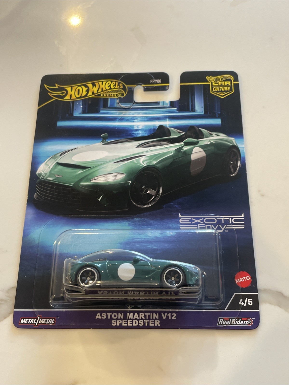 Mattel Hot Wheels HKC78-FPY86 Aston Martin – V12 Speedster Exotic Envy 2021 – GR