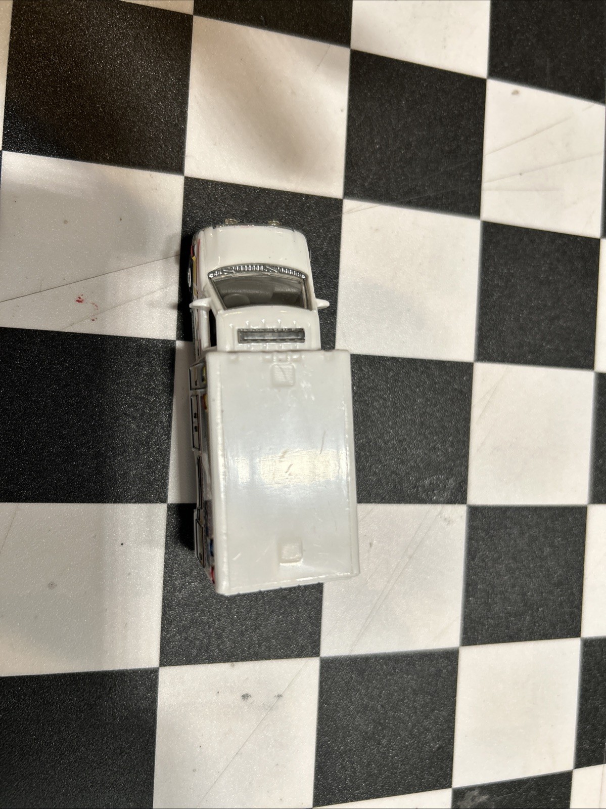 Matchbox loose Ford E-350 Ambulance Santa Ursula SUAS white