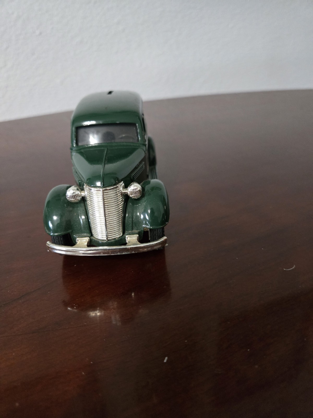 VINTAGE Ertl Die-Cast 1938 Chevy Panel Truck JC Penny Bank W/Key Display