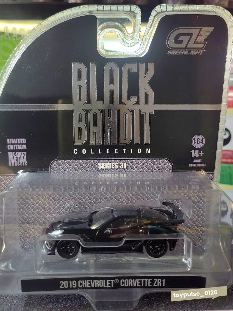 Greenlight 1:64 Black Bandit 2019 Chevrolet Corvette ZR1 – Hard Top Collection
