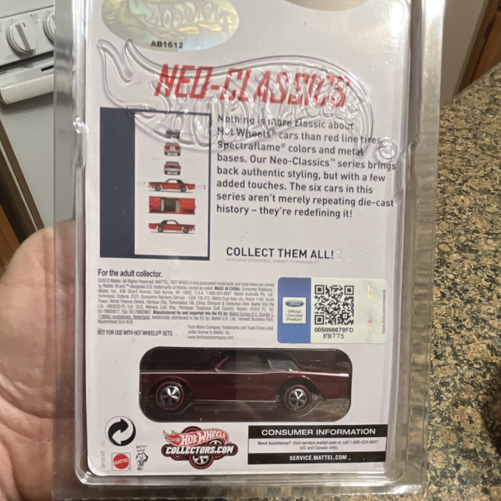 Hot Wheels Neo-Classics 1969 Lincoln Continental Mark III 1:64 Diecast Burgundy