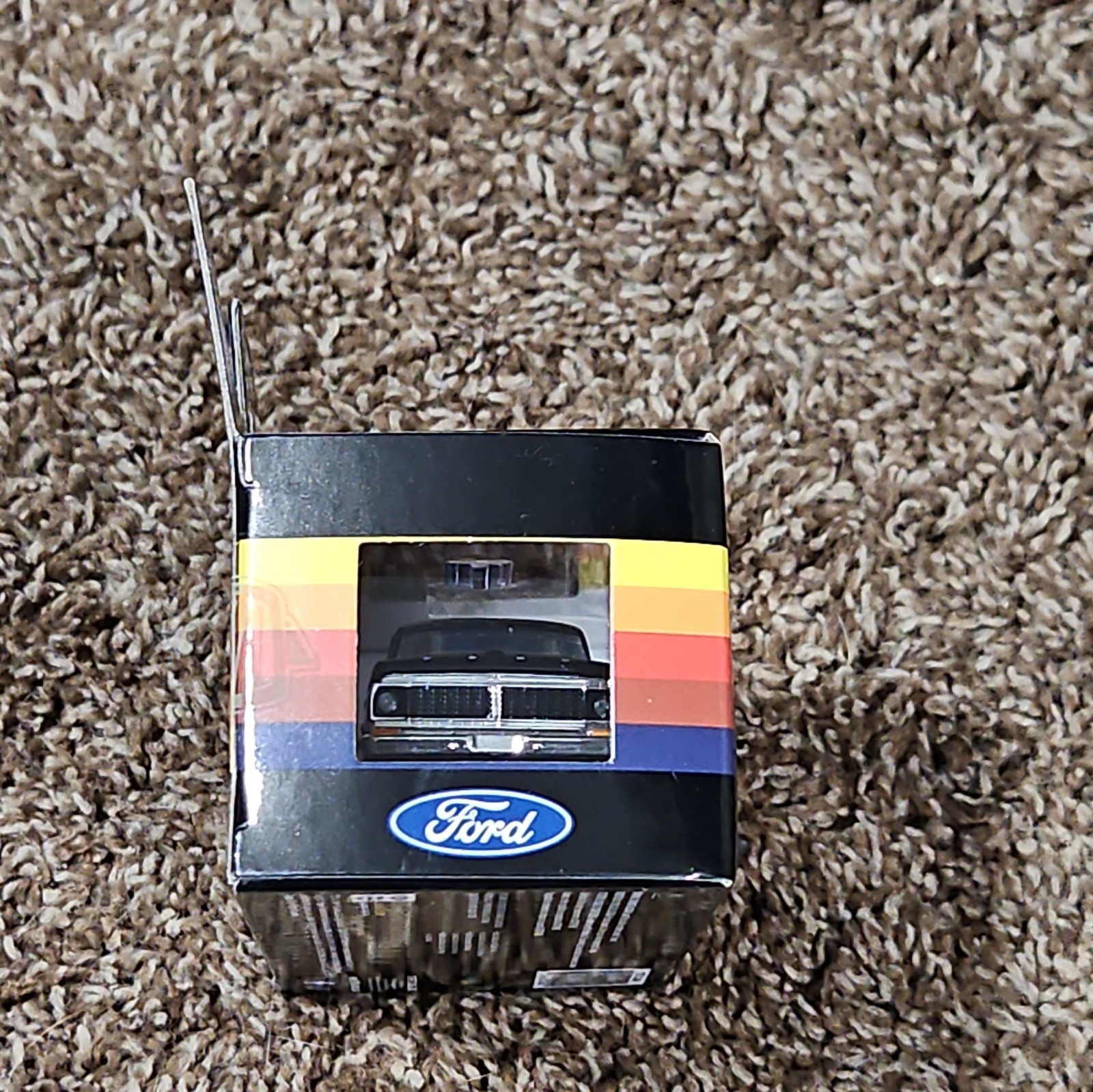 M2 Machines 1970 Ford F-100 Custom 4×4 R61 Diecast 1:64 Limited
