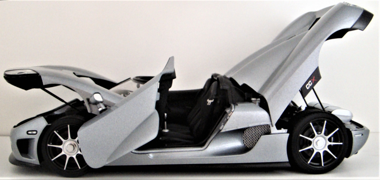 Race Car Koenigsegg CCX Autoart Rare First Edition Classic Custom Sports Concept