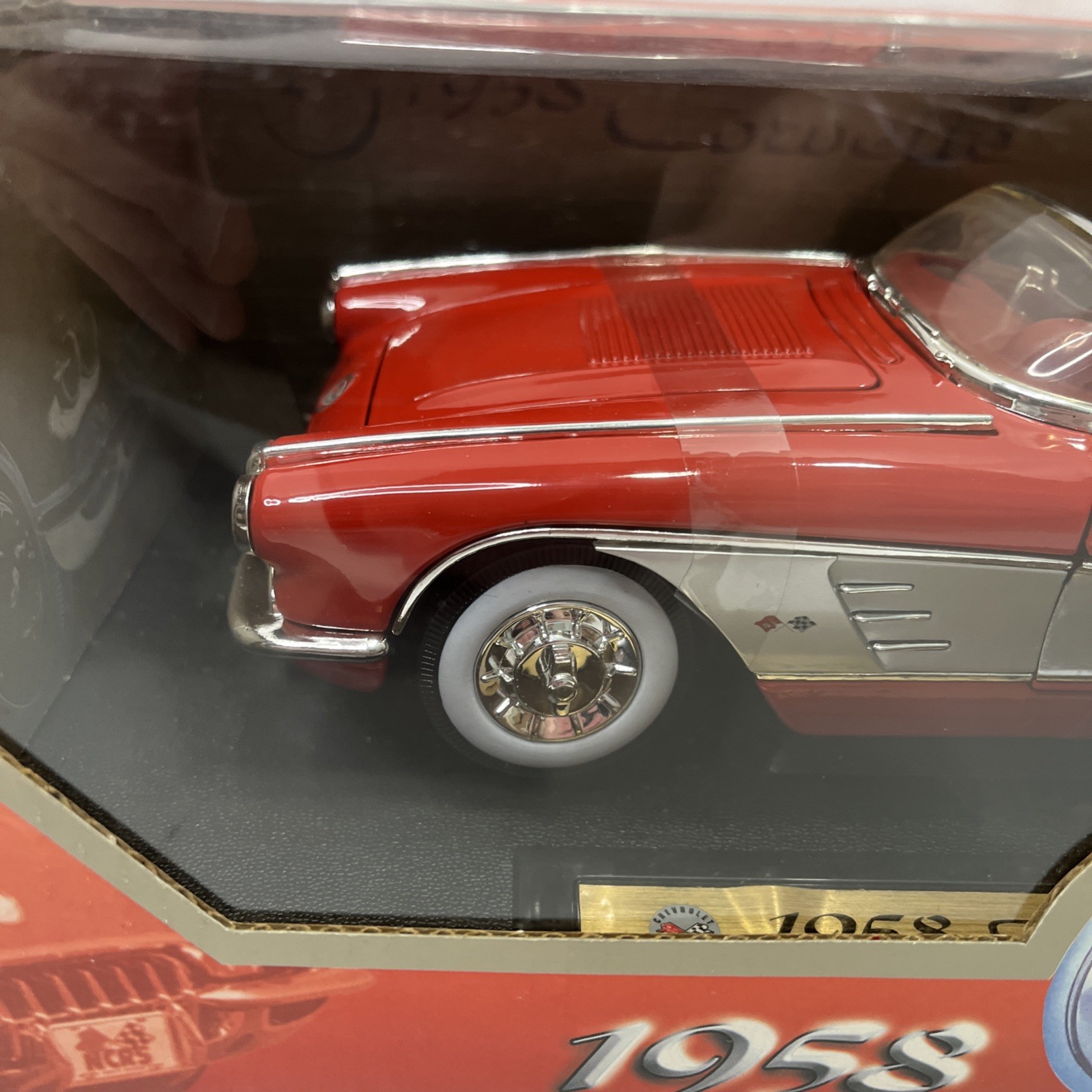 Motor Max 1958 Chevrolet Corvette N.73109 Die Cast 1/18 14x6x5 New