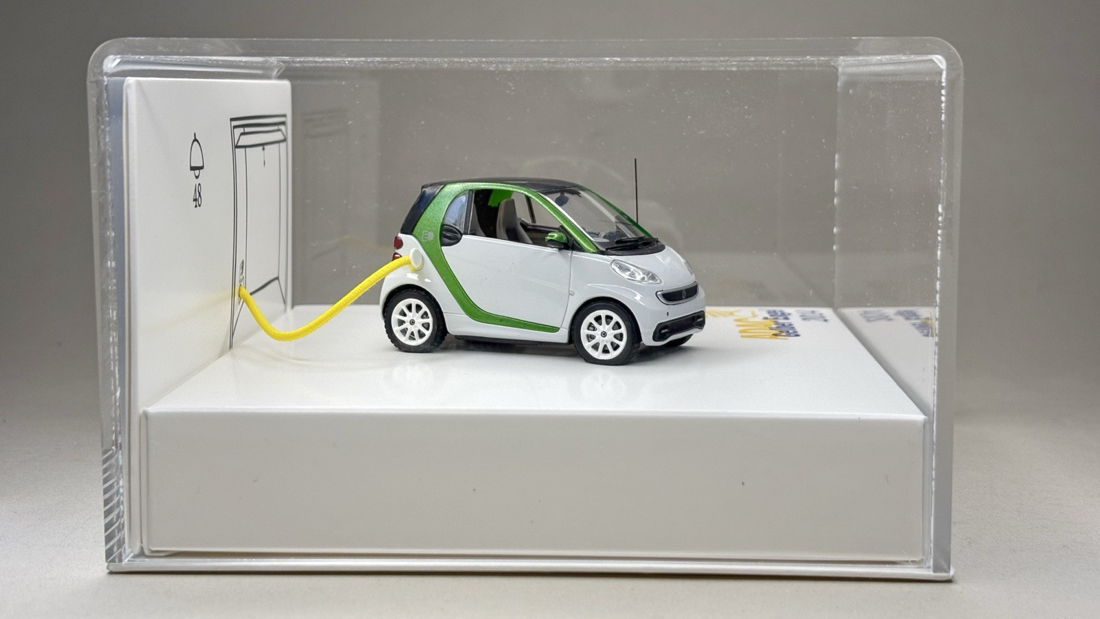 1/43 Smart Fortwo 451 Electric Drive ADAC Gelber Engel 2014 Spark (Minimax) Rare