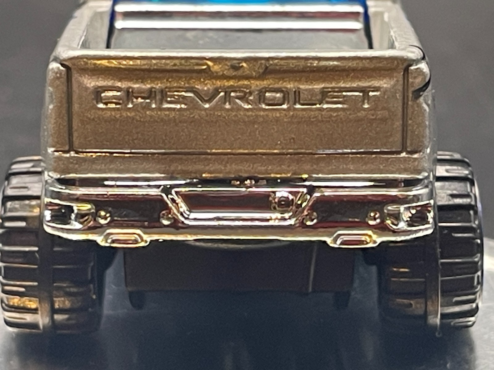 HOT WHEELS ’19 CHEVY SILVERADO TRAIL BOSS LT SILVER KMART EXCLUSIVE COLOR LOOSE