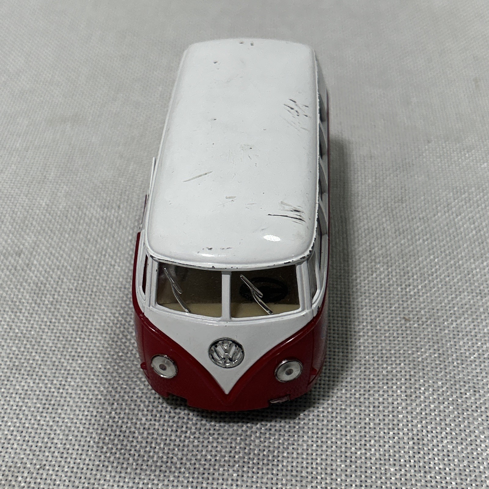 VW Hippie 1962 Bus Peace Love Red Kintoy Die Cast Vehicle – Wind Up