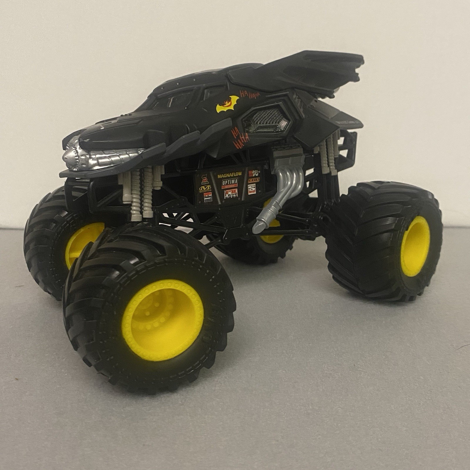 Monster Jam Batman Monster Truck 1:24 Spin Master 2021 Diecast Toy Car