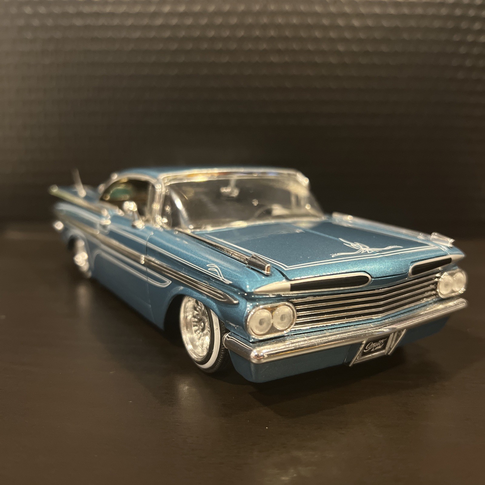 RARE 2001 Jada Toys Street Low 1959 Chevy Impala Blue 1/24 Lowrider Diecast