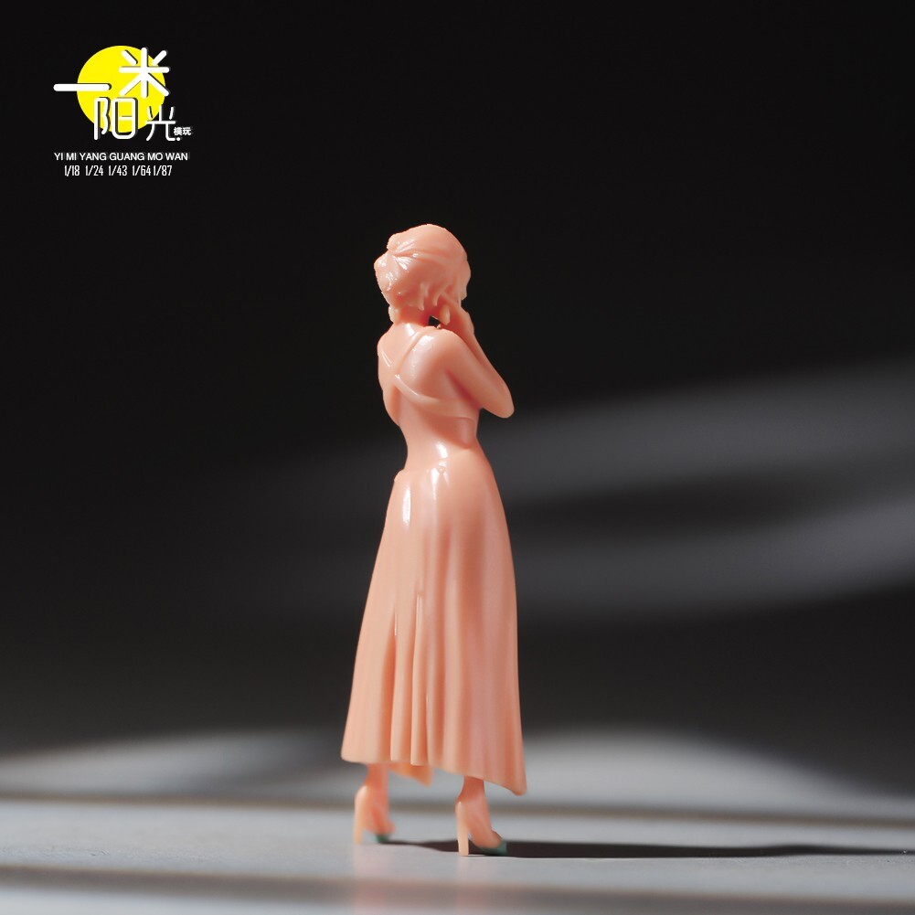Resin 1/18 1/24 1/43 1/64 1/87 Modern Lady Unpaint For Mini Figure Model Toys