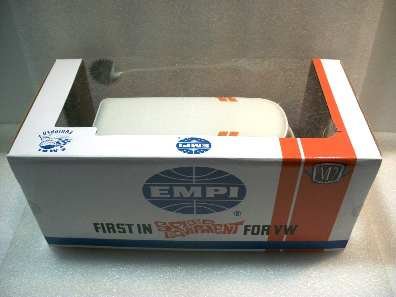 New 1:24 EMPI Diecast 1960 Volkswagen Panel Van