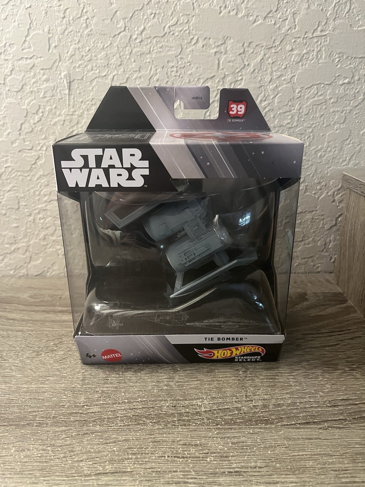 Hot Wheels Star Wars Starships Select #39 Tie Bomber