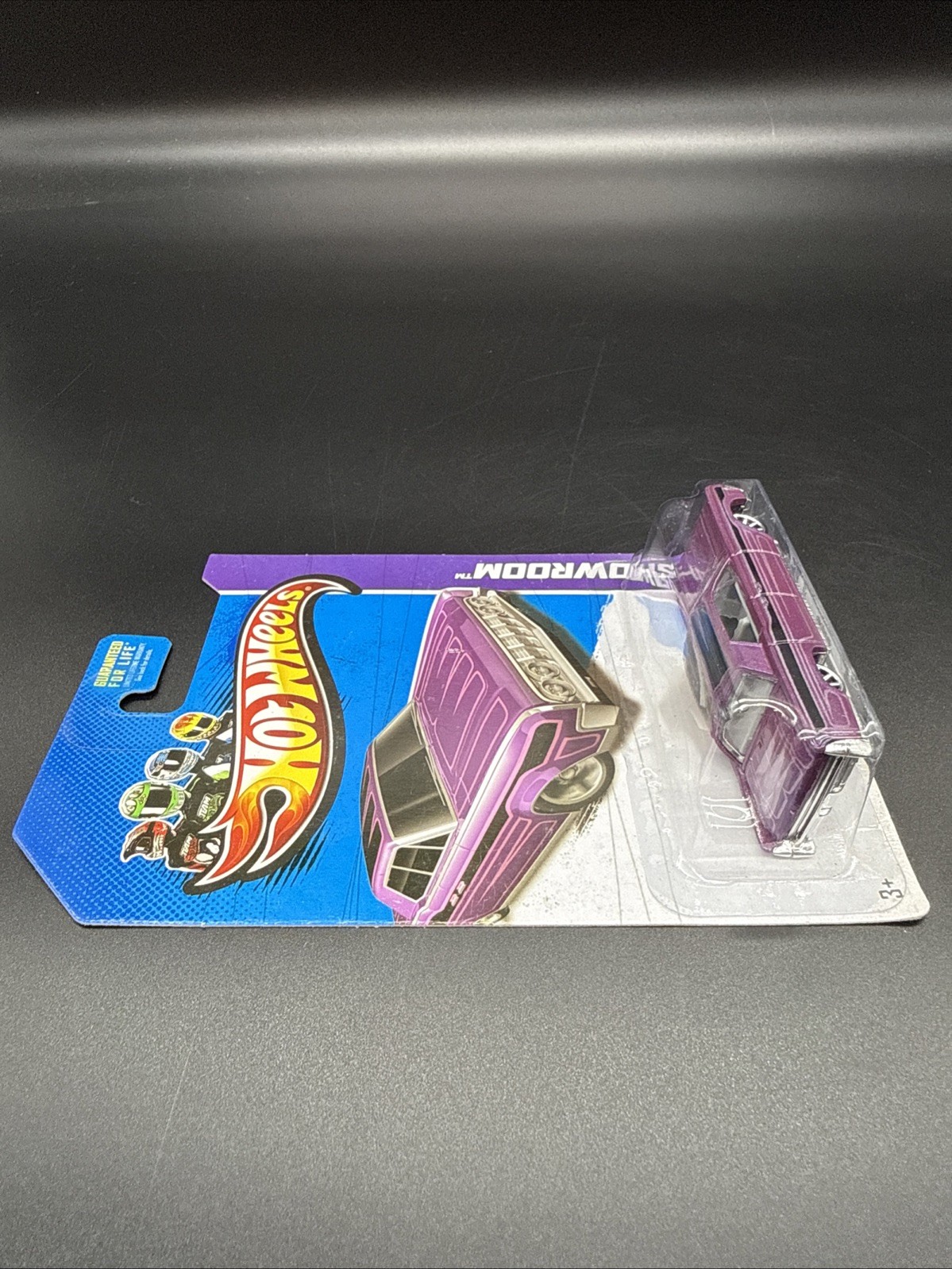Hot Wheels 2013 HW Showroom ‘64 Lincoln Continental (BE14)