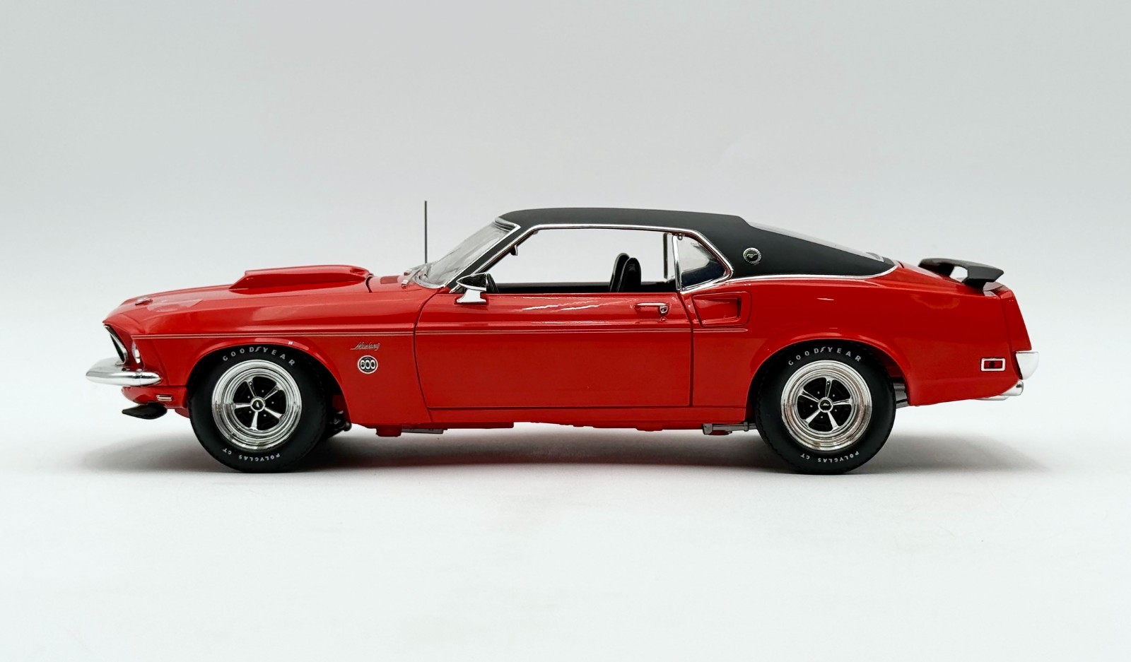 ACME SPECIAL ONLY 69 MADE – 1:18 1969 Ford Mustang 600 FLWR PWR RED – A1801890VT