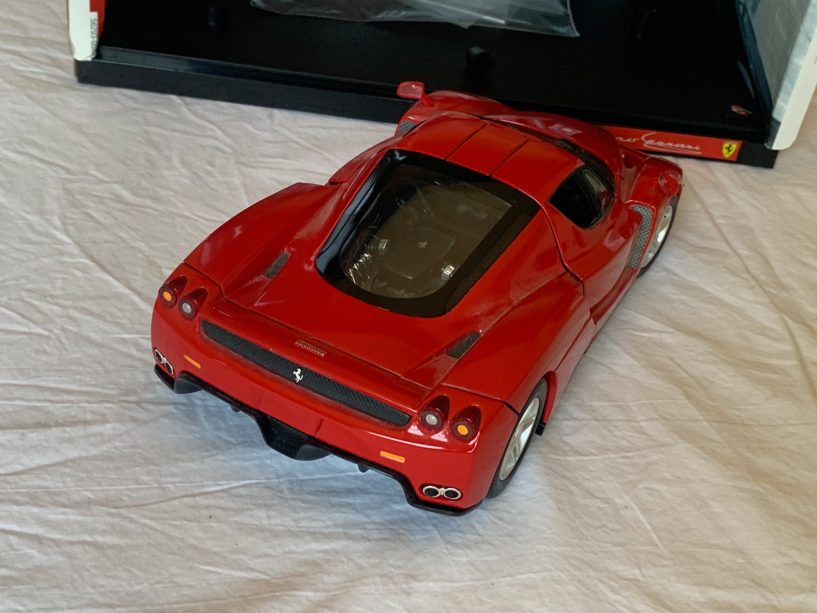 2002 Hot Wheels Enzo Ferrari; Red; 1:18 Scale; Diecast; With Box