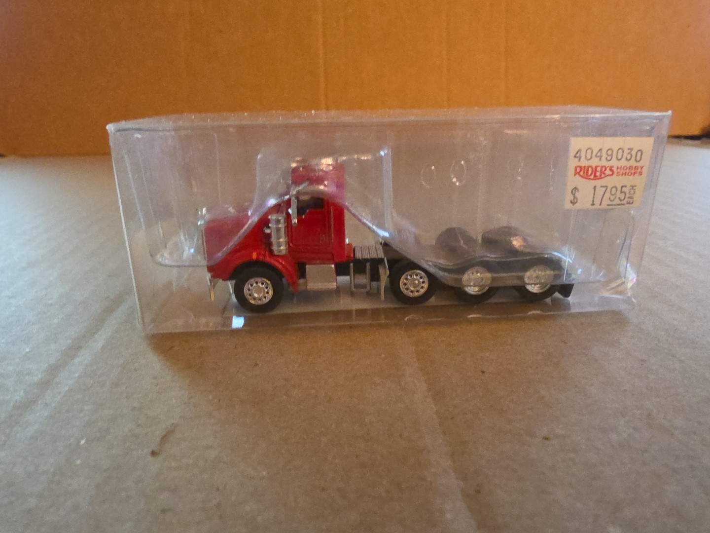 KENWORTH T800 DAY CAB PROMOTEX 6757 RED