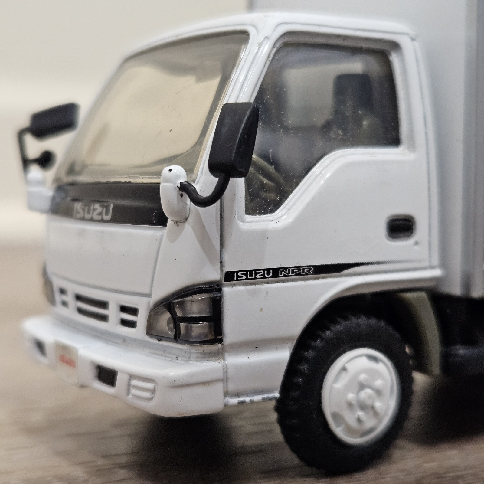 M-Tech Isuzu Elf NPR A Thousand Thanks Dealer Promo Truck 1:43 Japan
