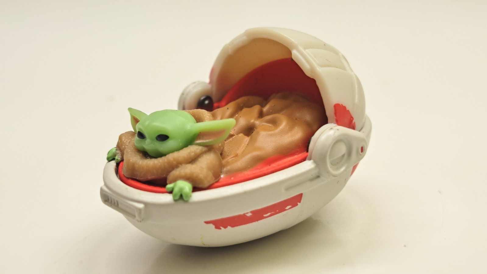 2″ Hot Wheels Star Wars Starships The Child Hover Pram NO Stand INCOMPLETE