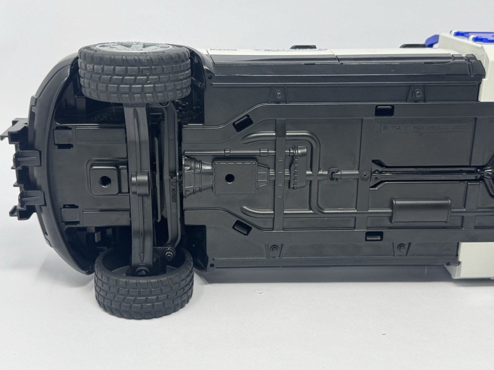 Bruder Dodge Ram 2500 Quad Cab Service Truck 1:16 Crane Truck Boxes Blue Light