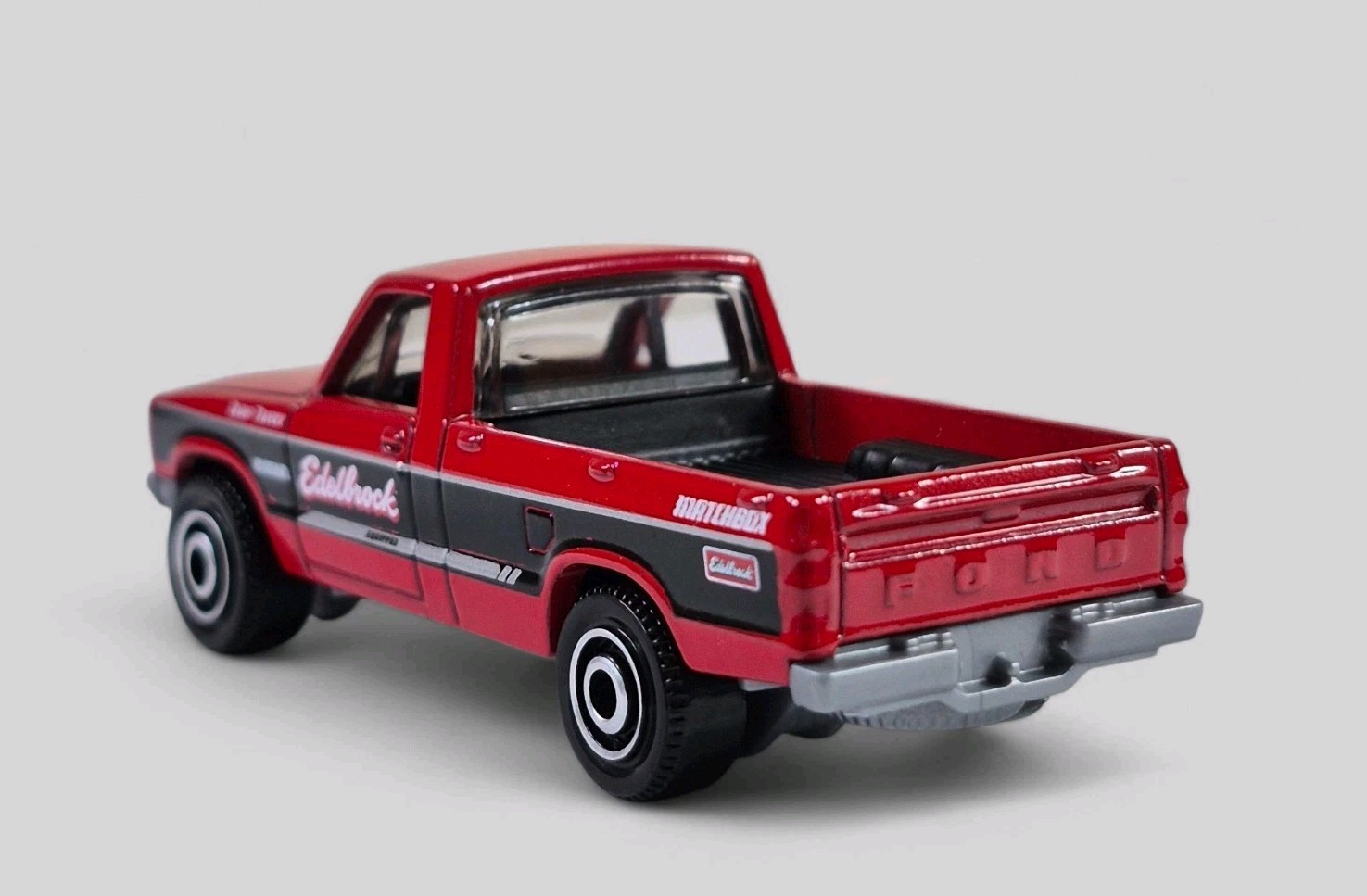 1977 FORD COURIER PICKUP TRUCK Diorama Collectible DieCast Model 1:64 Red LOOSE