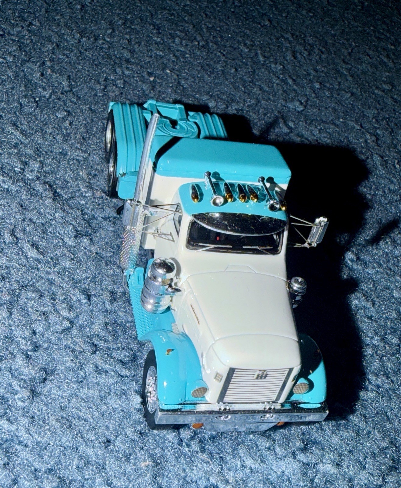 Top Shelf Replicas 1:64 International West Coaster RDF-405 Teal/White / #25009