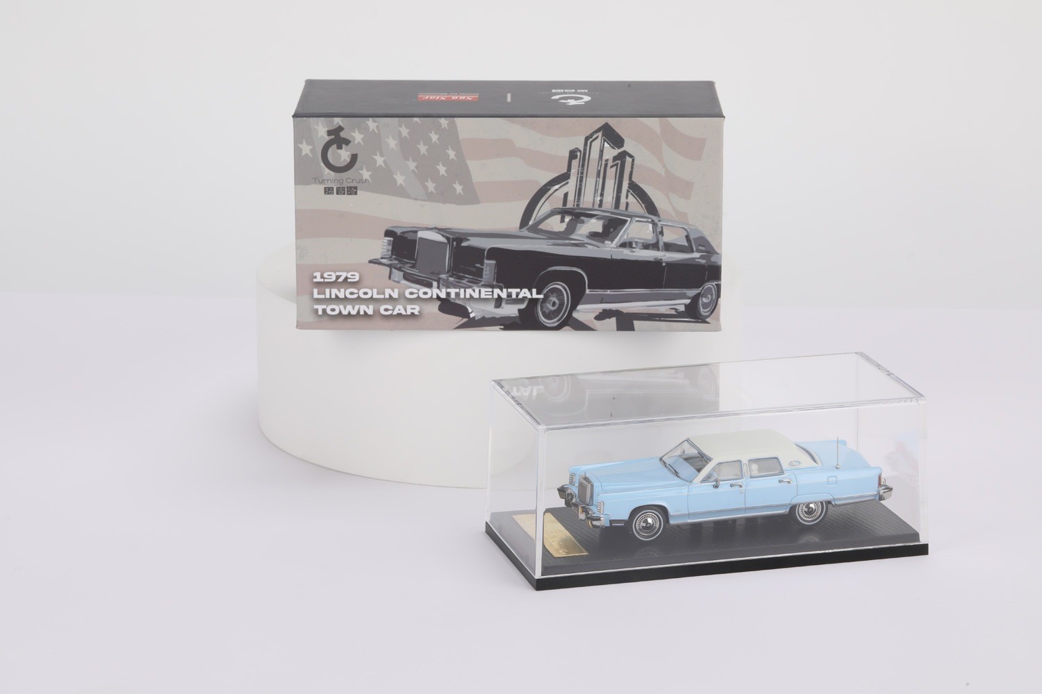 1979 Lincoln Continental Town Car Wedgewood Blue in 1:64 scale by Sun Star