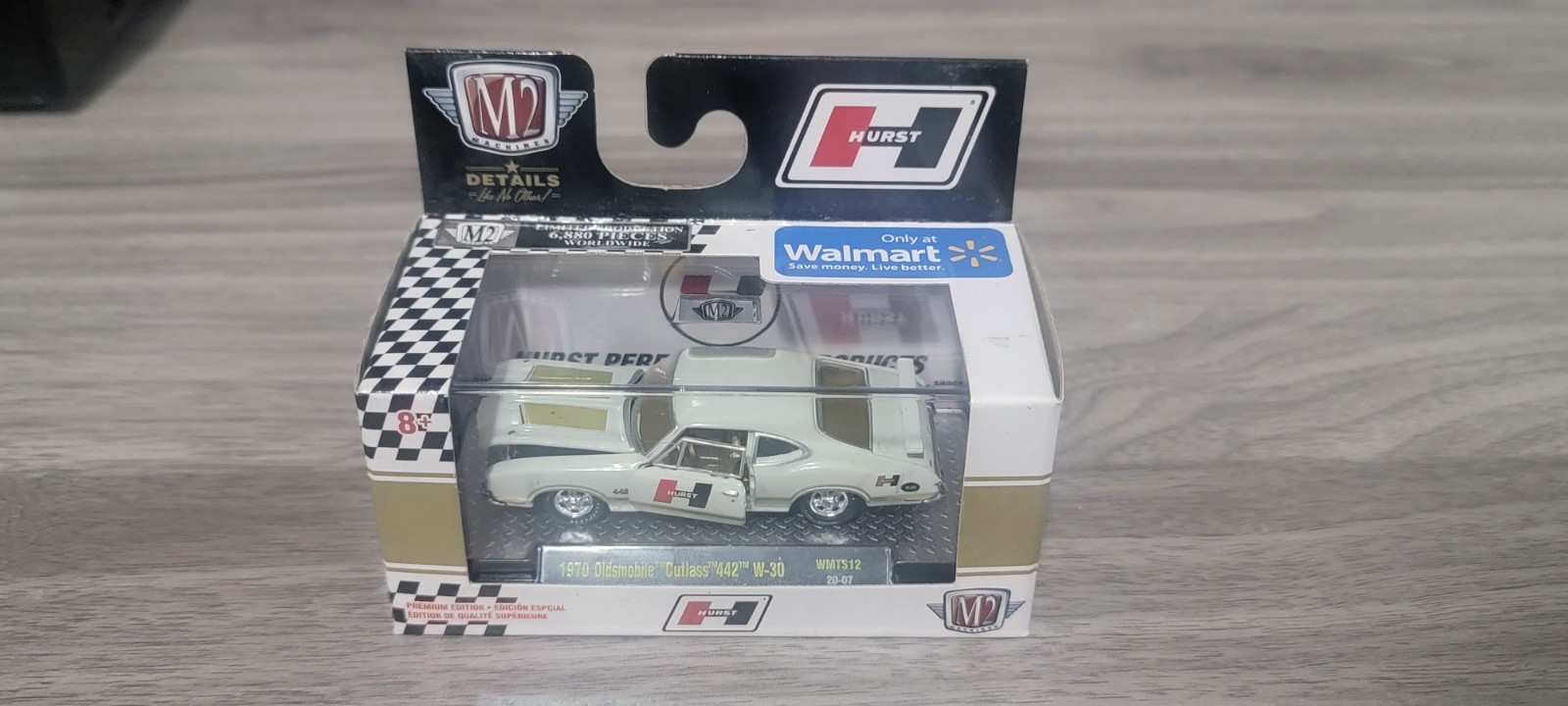 M2 Machines Hurst 1970 Oldsmobile Cutlass 442 W-30 WMTS12