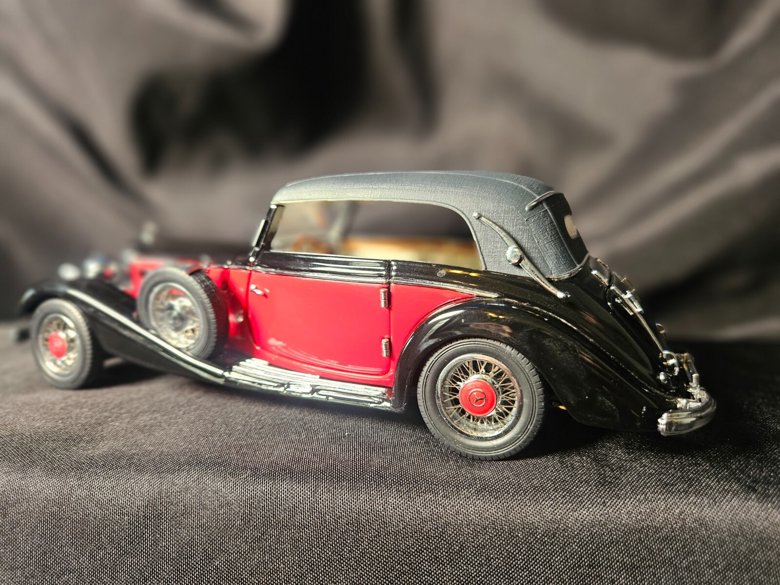 CMC 1936 Mercedes 540K Closed Roof 1:24 Scale Inv. #1989