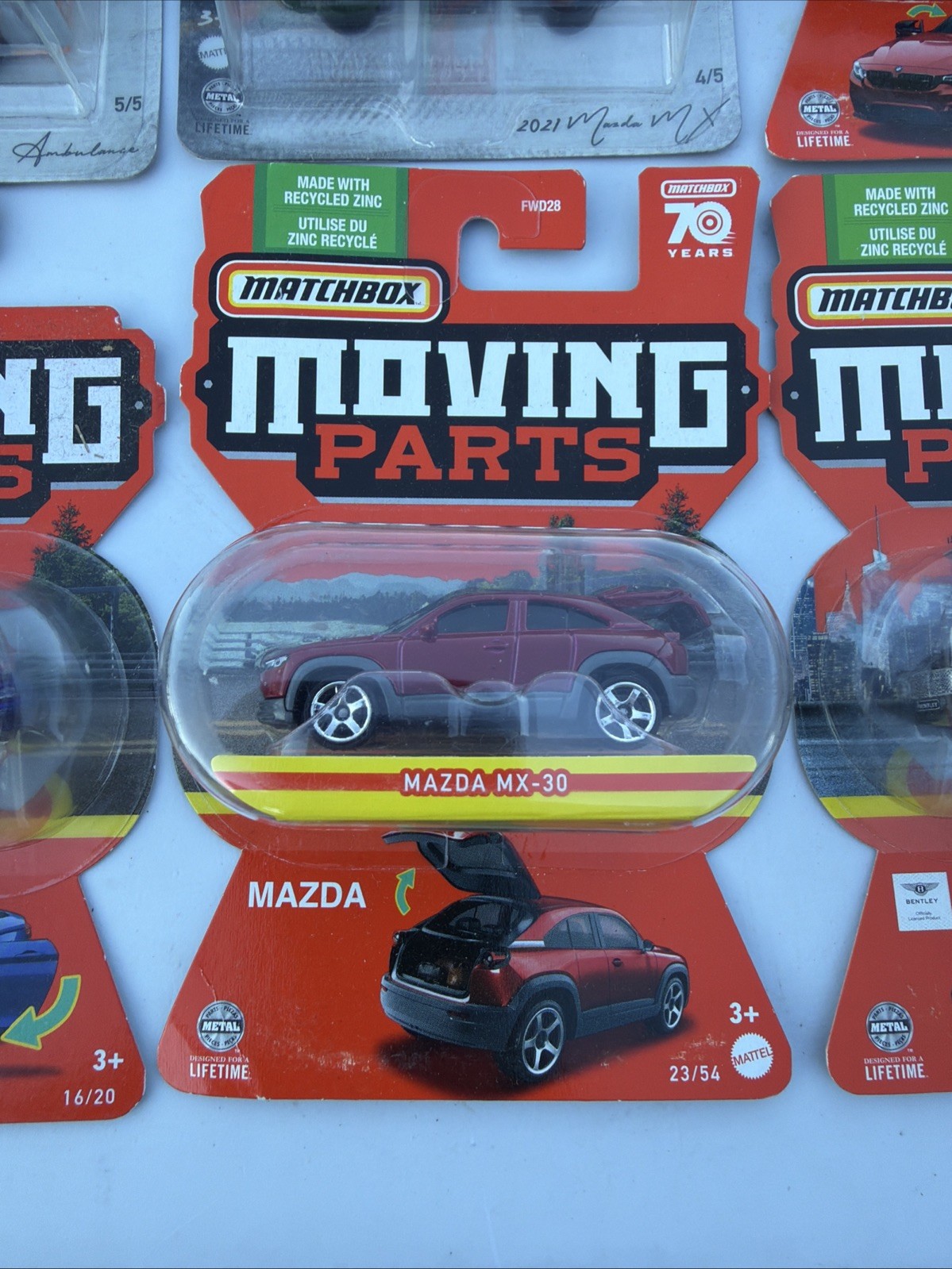 MATCHBOX MOVING PARTS LOT OF 12 CARS BMW Mazda Bentley Mercedes Land Rover Ram
