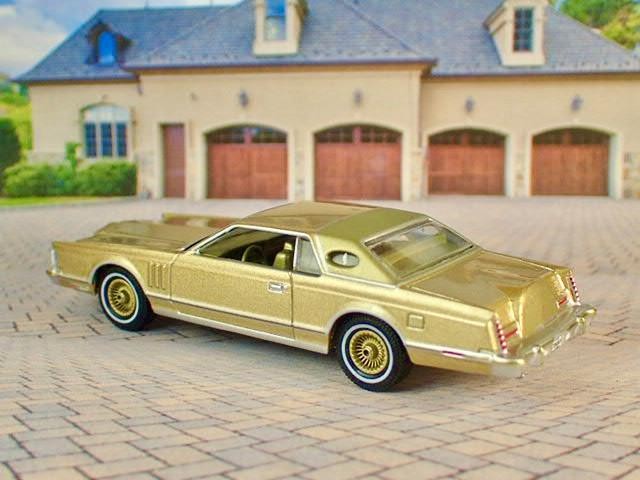 4th Gen 1977–1979 Lincoln Continental Mark V Personal Luxury Coupe 1/64 Sc LE G