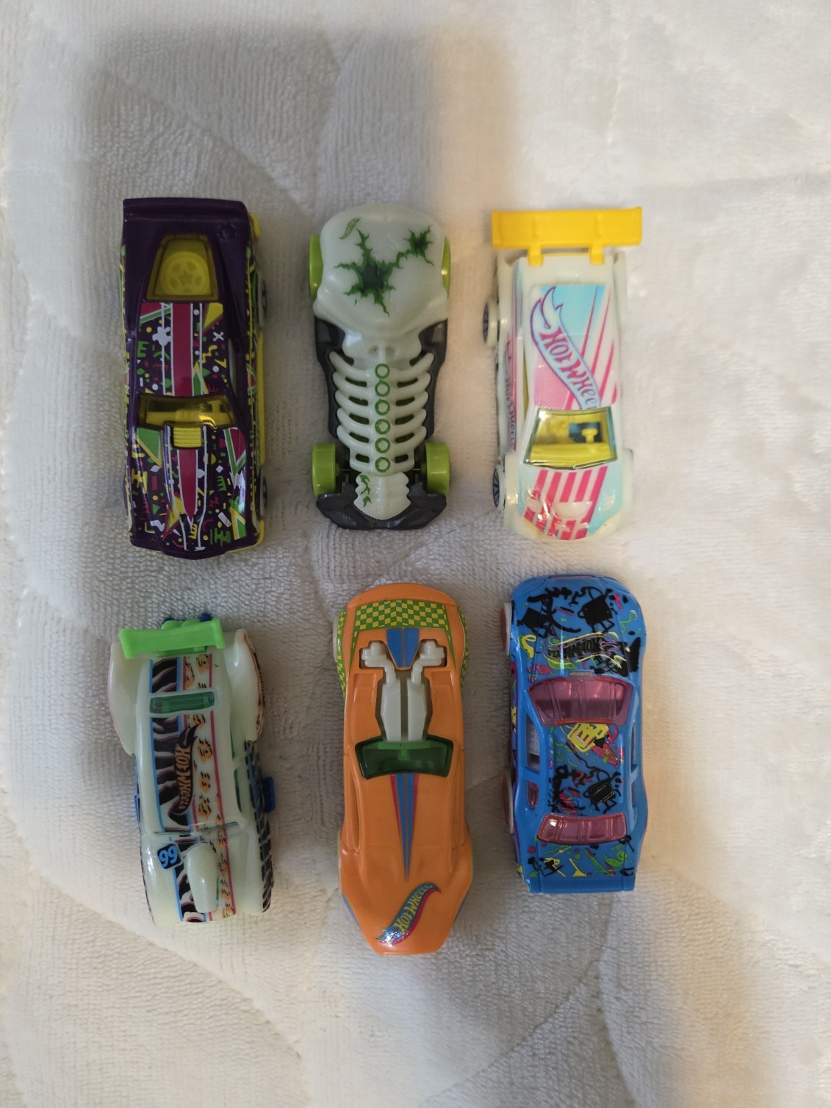 Hot Wheels Matchbox And Other Mixed Cars Lot Of 31, 6 Glow In The Dark See Pics