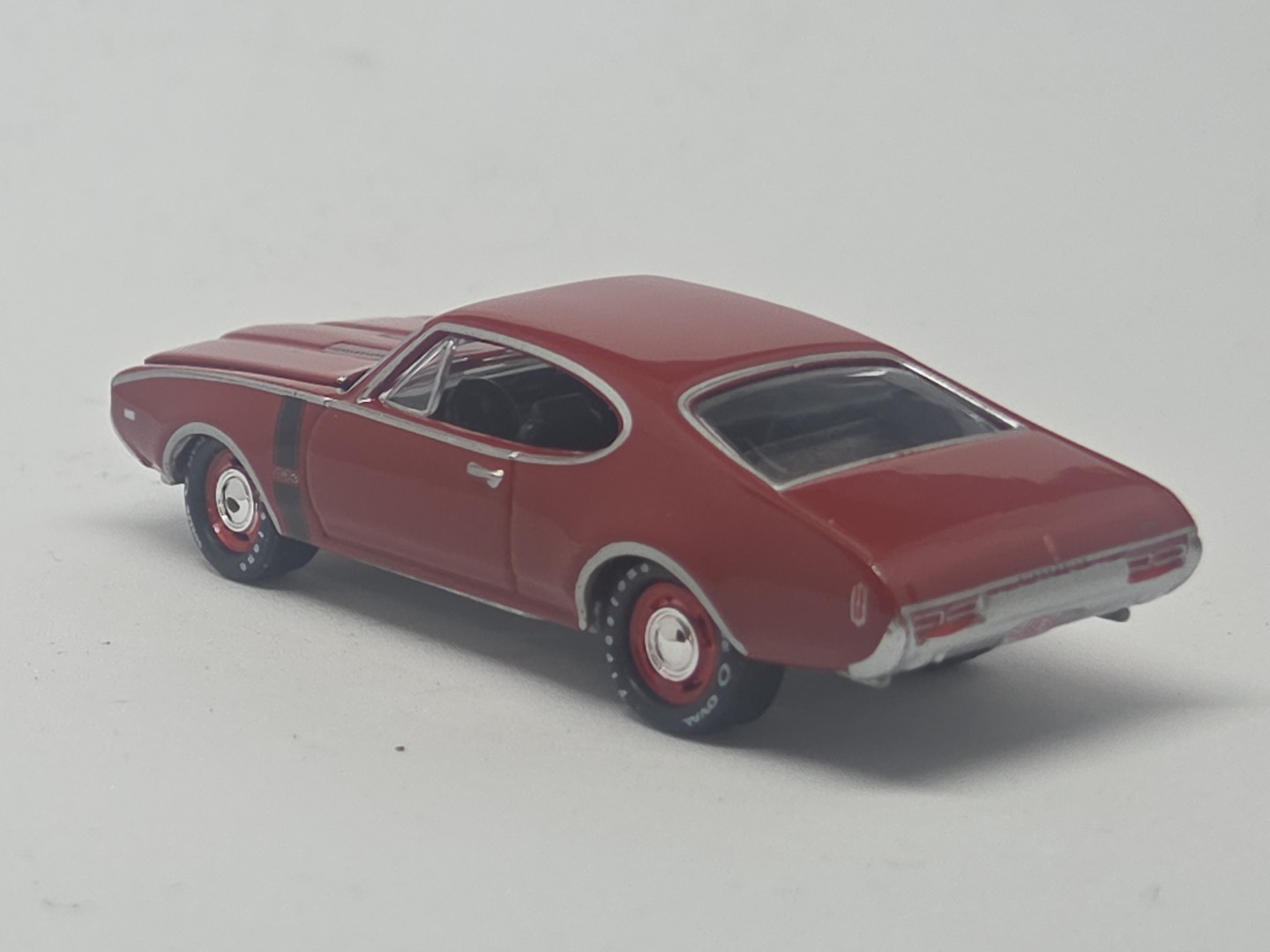 1968 ’68 OLDS OLDSMOBILE 442 W30 COLLECTIBLE 1/64 SCALE LIMITED EDITION RED