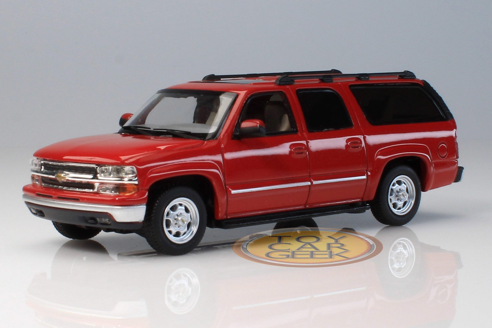Chevrolet Suburban 1:64 MK Miniatures MKM Sub01