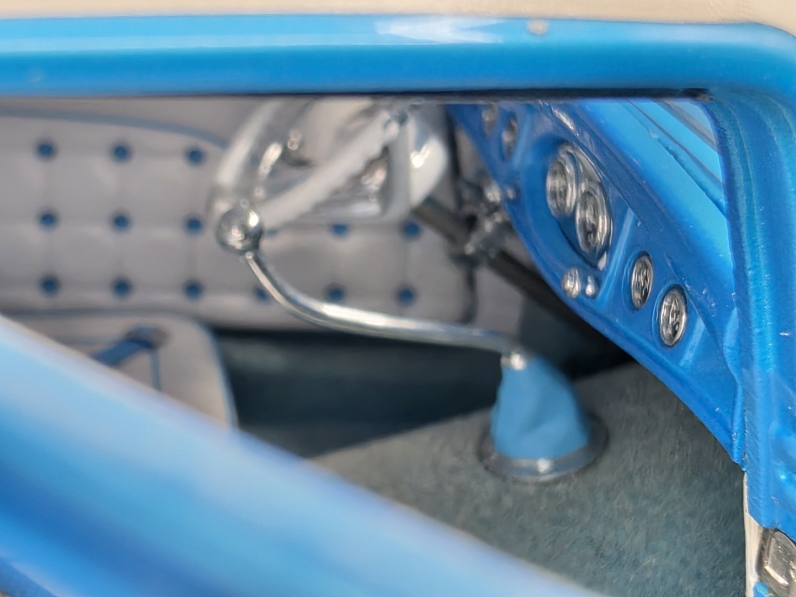 Danbury Mint 1932 Ford Little Deuce Coupe V8 1:24 Scale Diecast Beach Boys Car